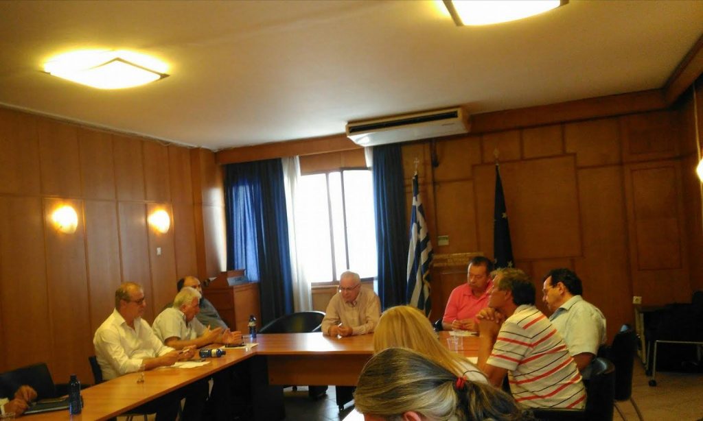 Σύσκεψη του Βαγγέλη Αποστόλου με βουλευτές, Ομάδες παραγωγών και συνεταιρισμούς για την επισιτιστική και το επιτραπέζιο ροδάκινο