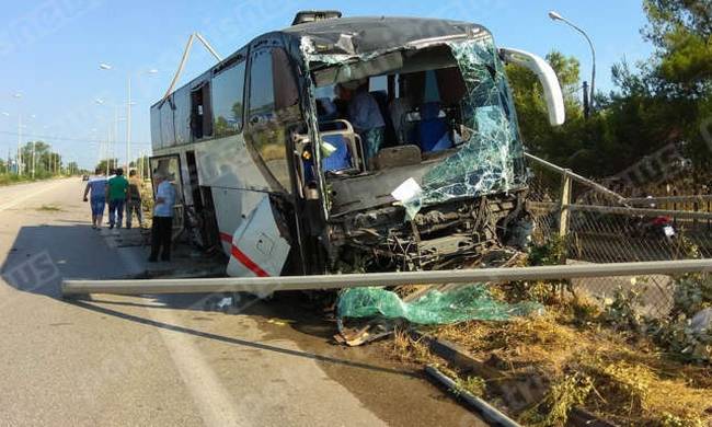 Σοκ στην Πάτρα: Οδηγός Λεωφορείου έχασε τον έλεγχο