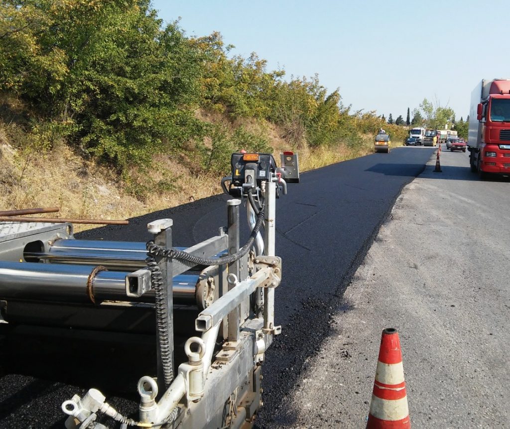 Ολοκληρώνεται το τρέχον έργο συντήρησης του εθνικού και επαρχιακού οδικού δικτύου αρμοδιότητας της Π.Ε. Πέλλας