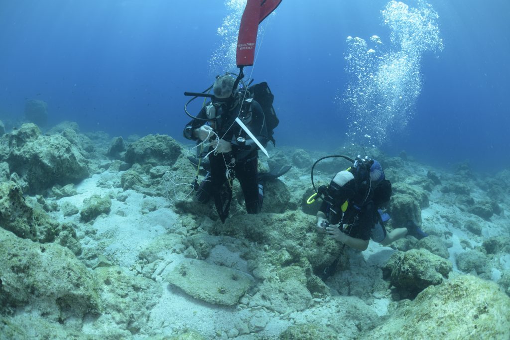 Νάξος: Αμφορείς και άγκυρες βρέθηκαν σε υποβρύχια αρχαιολογική έρευνα.