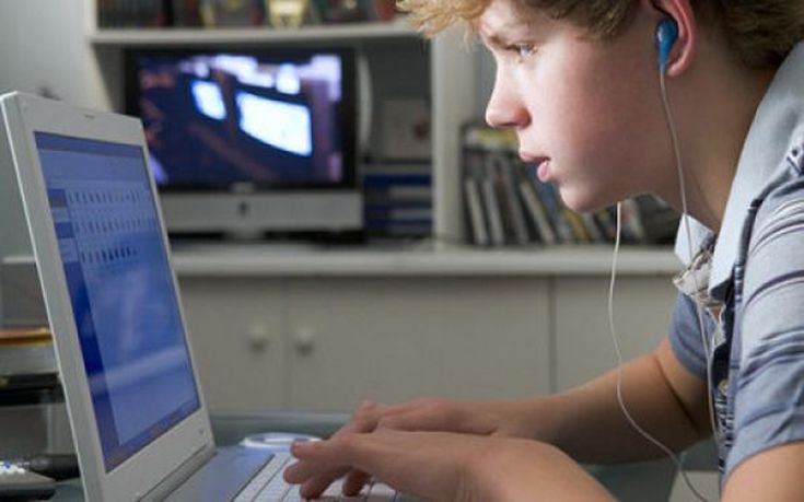 Οι κίνδυνοι στο διαδίκτυο για τους ανήλικους και οι τρόποι αντιμετώπισής τους