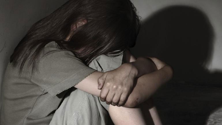 Ζάκυνθος: Προφυλακιστέος ο πατέρας για τον βιασμό της κόρης του