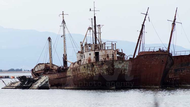 Ιόνιο Πέλαγος: Εξήντα πέντε κουφάρια πλοίων που συνιστούν τοξικές βόμβες