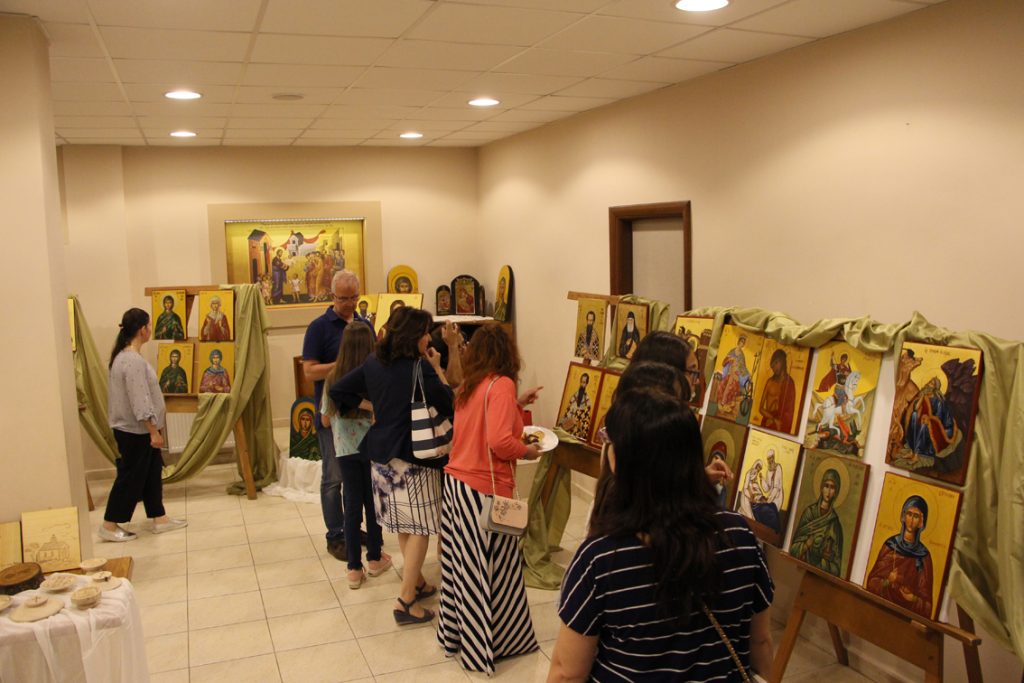 Εγκαινιάστηκε η Έκθεση των καλλιτεχνικών δράσεων της ενορίας του Αγίου Γεωργίου Γιαννιτσών