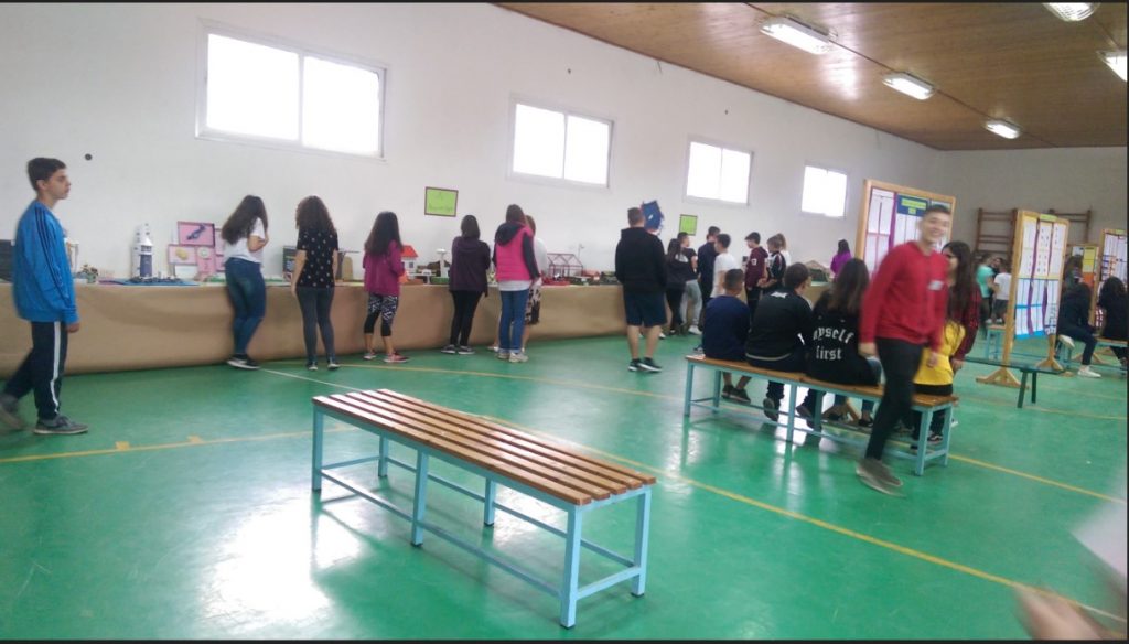 Πειράματα φυσικών επιστημών και τεχνολογίας παρουσίασαν μαθητές του 1ου Γυμνασίου Αριδαίας