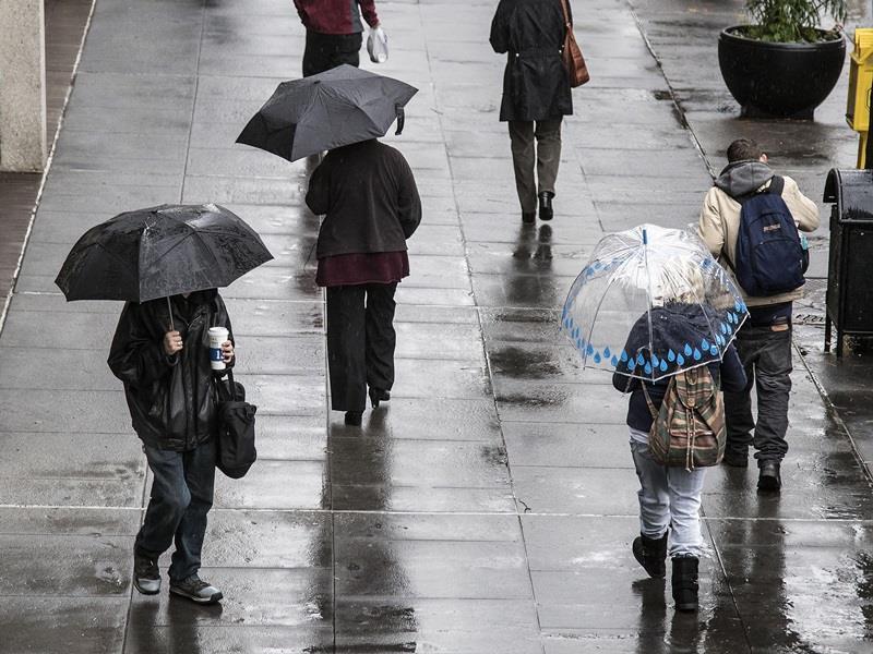 Μαρουσάκης: Επικίνδυνες καταιγίδες τις επόμενες ώρες -Πού θα «χτυπήσουν» τα καιρικά φαινόμενα