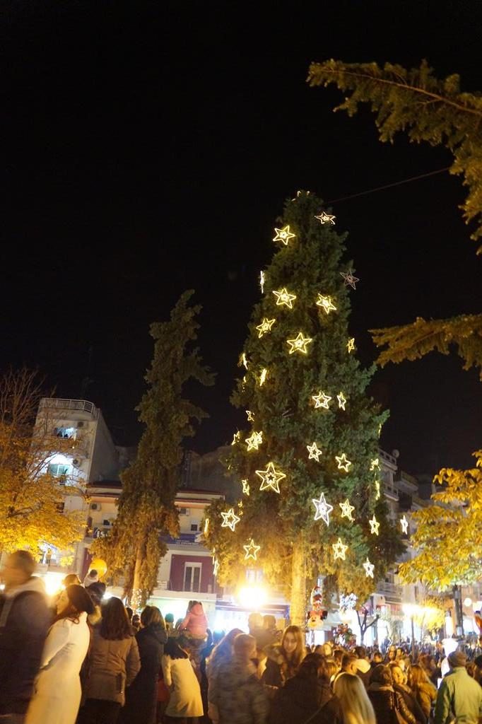 Την Παρασκευή στα Γιαννιτσά το Άναμμα του Δέντρου και η Φωταγώγηση της πόλης!