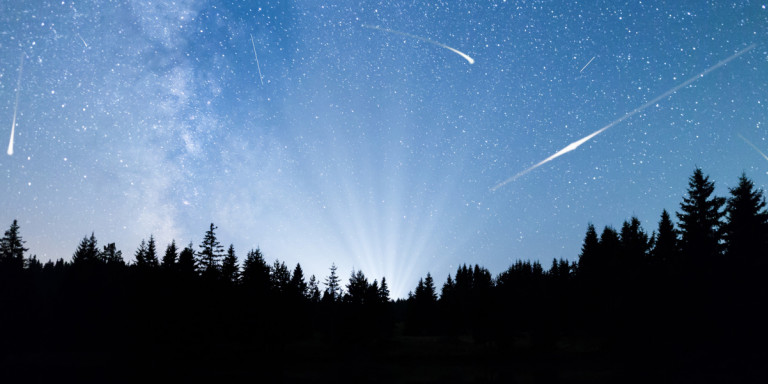 Υδροχοϊδες απόψε! Τα πεφταστέρια από την ουρά του κομήτη του Χάλεϊ