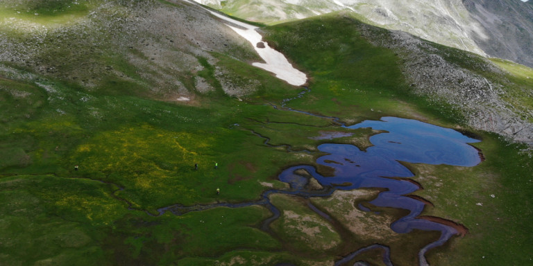 Οι επιβλητικές, άγνωστες λίμνες της Πίνδου -Σε υψόμετρο πάνω από 2.000 μ. [εικόνες]