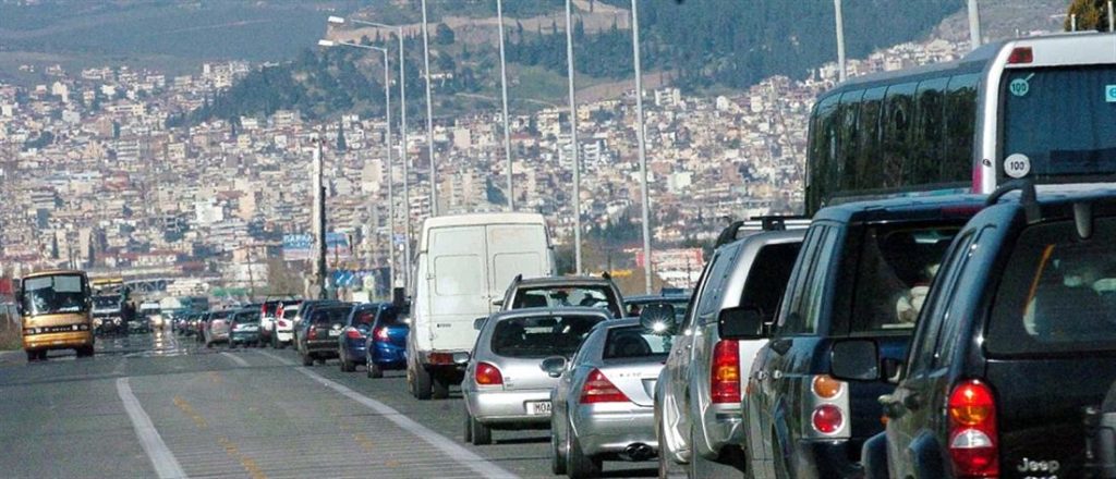 Κορονοϊός: αντιδράσεις για τη μετακίνηση πολιτών στην επαρχία