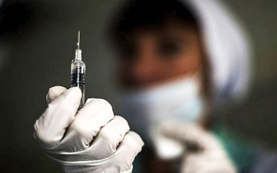 Ολοκληρώθηκε η ΕΔΕ στο κέντρο υγείας Παλαμά -Σε συγγενείς και φίλους της υπαλλήλου οι «μαϊμού» εμβολιασμοί