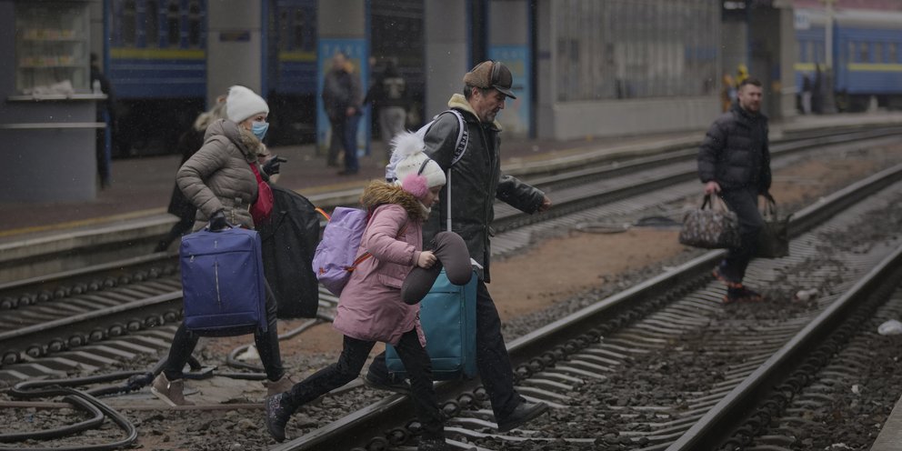 Σε εξέλιξη η επιχείρηση απομάκρυνσης Ελλήνων πολιτών από την Ουκρανία