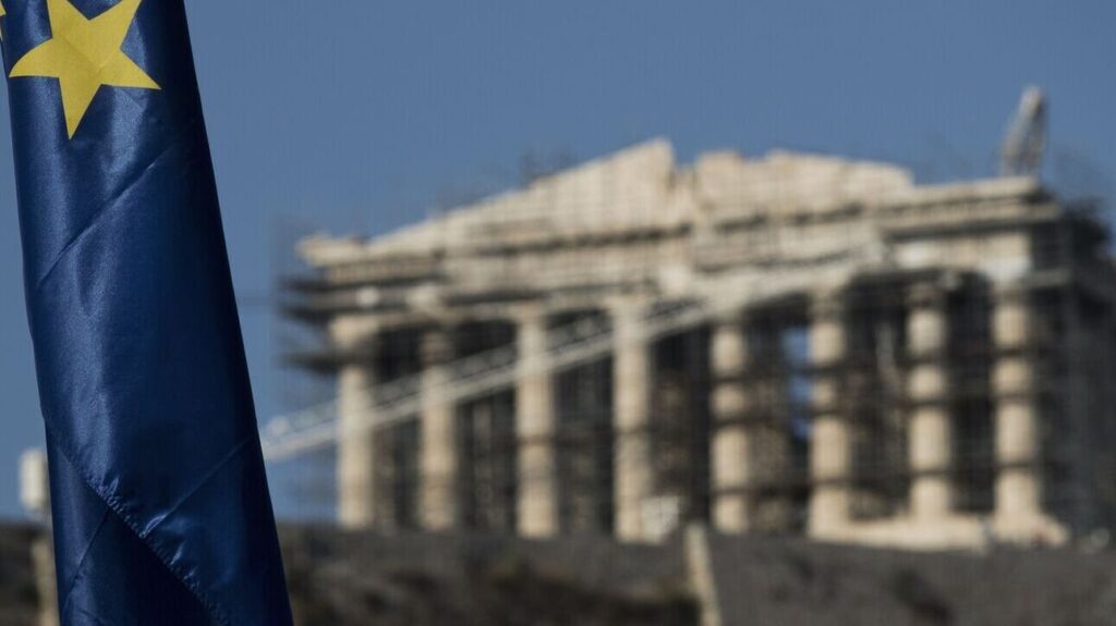 Κομισιόν για Ελλάδα: Ανεβάζει το πήχη της ανάπτυξης και του πληθωρισμού