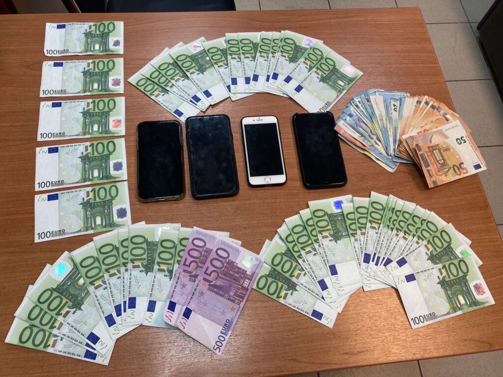 Συνελήφθησαν 4 άτομα στην Πιερία για κυκλοφορία πλαστών χαρτονομισμάτων