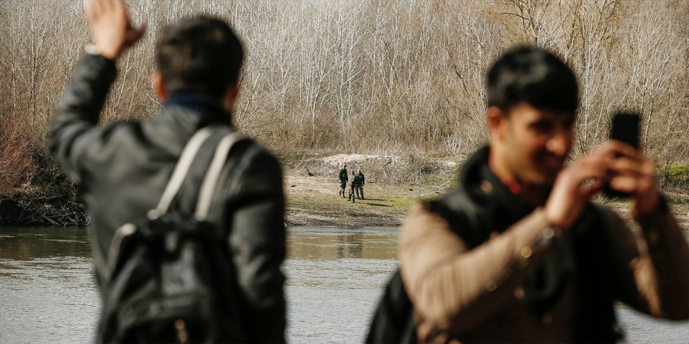 Έβρος: Σε διαθεσιμότητα οι 5 συνοριοφύλακες που διευκόλυναν τη διακίνηση παράνομων μεταναστών