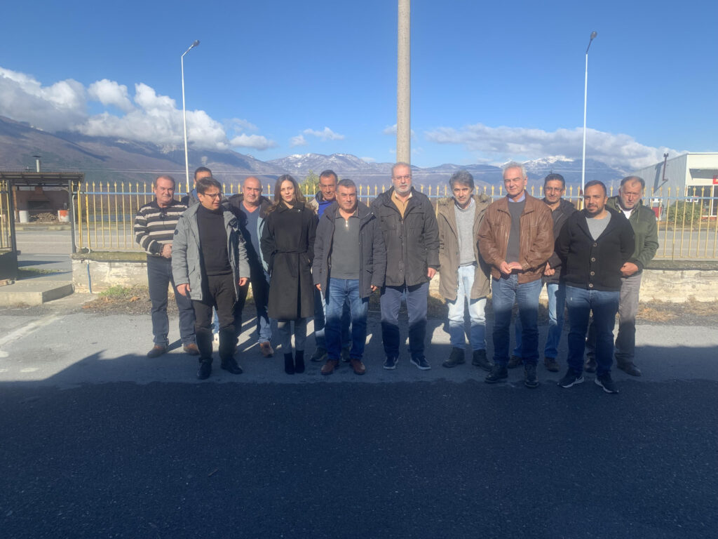 H Έφη Αχτσιόγλου στην Αλμωπία – Συναντήθηκε με Δήμαρχο Αλμωπίας, αγροτικούς φορείς και ξενοδόχους
