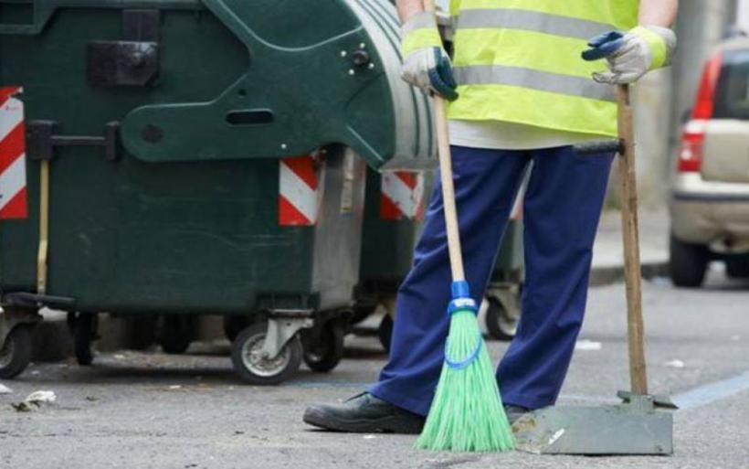 ΟΙ ΔΗΜΟΤΙΚΕΣ ΥΠΗΡΕΣΙΕΣ ΕΙΝΑΙ ΠΟΛΥΤΙΜΕΣ ΓΙΑ ΤΟΥΣ ΠΟΛΙΤΕΣ  ΚΑΙ ΟΧΙ ΕΥΚΑΙΡΙΑ ΓΙΑ ΚΕΡΔΗ ΣΕ ΕΡΓΟΛΑΒΟΥΣ