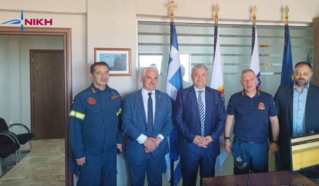Επίσκεψη του Προέδρου της ΝΙΚΗΣ Δημητρίου Νατσιού στην Πυροσβεστική Πάτρας