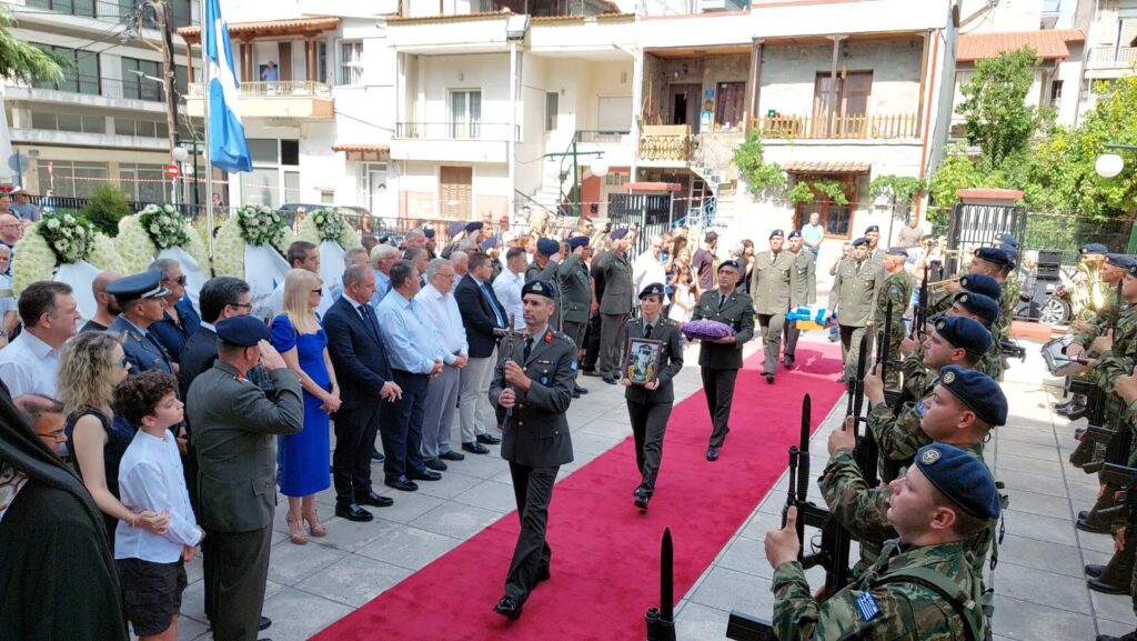 Γιώργος Καρασμάνης: Η Πατρίδα δεν ξεχνά τους Ήρωές της.