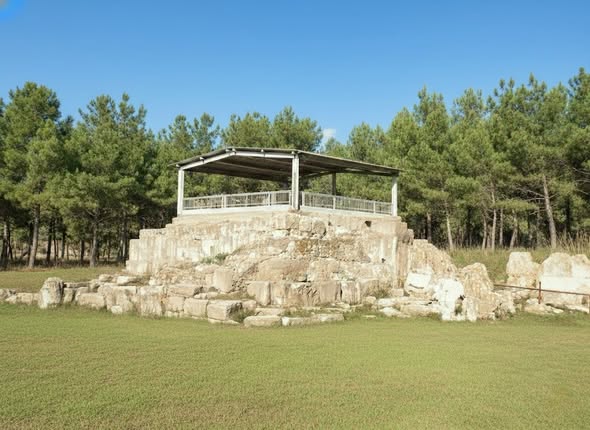 “Τα λουτρά του Μεγάλου Αλεξάνδρου”.