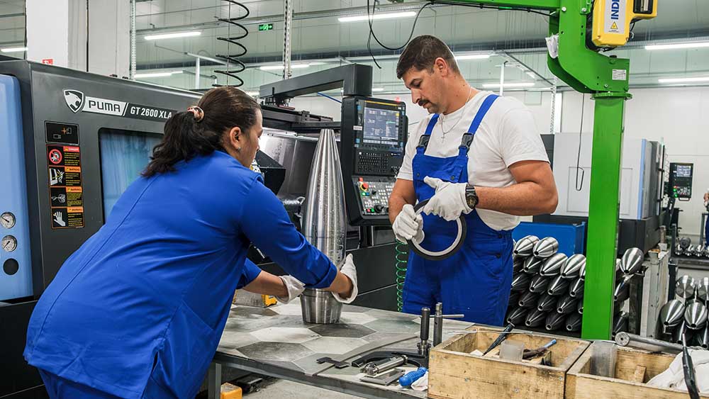 Ανεργία: εύθραυστη σταθερότητα στην Ευρωζώνη – αυξάνονται οι πιέσεις σε νέους και γυναίκες