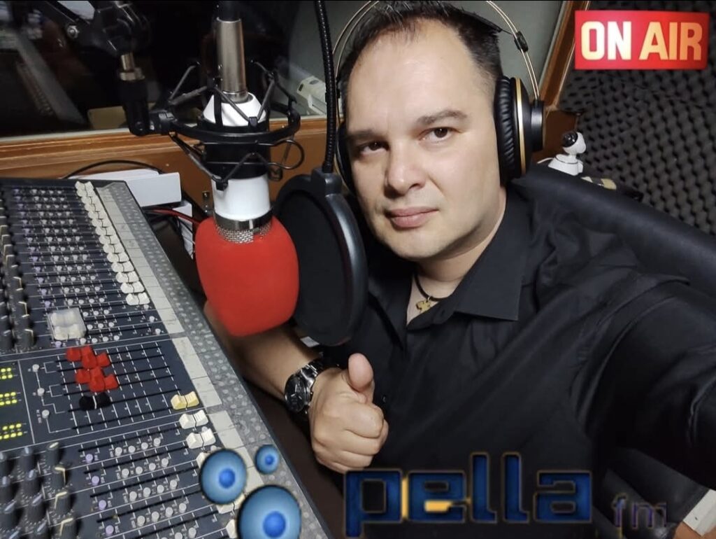 Παρέα με τον Μάνο