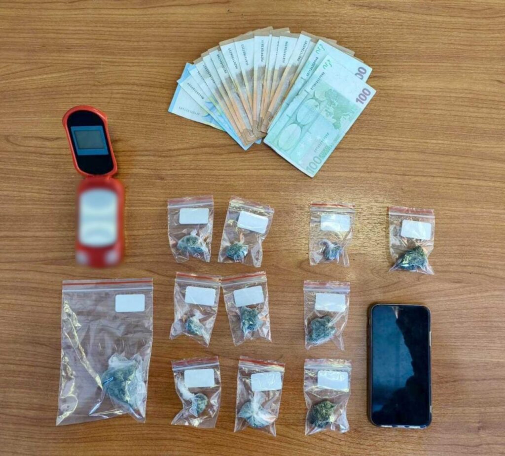 Συνελήφθησαν 2 άτομα, σε διαφορετικές περιπτώσεις, στην Κατερίνη για παράβαση της νομοθεσίας για τα ναρκωτικά